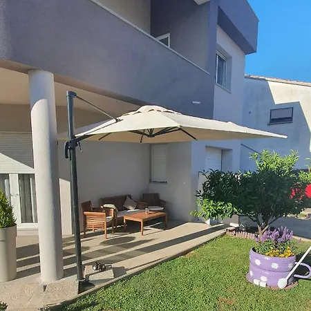 Apartment Tika