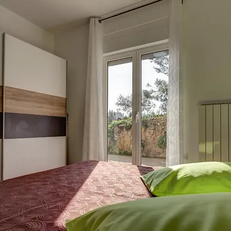 Apartment Tika *