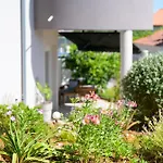 Tika Apartment