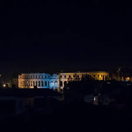 Apartamento Tika Pula