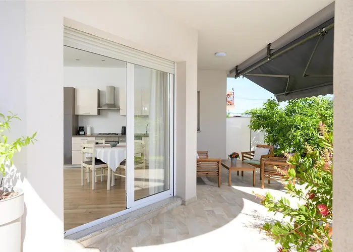 Apartment Tika