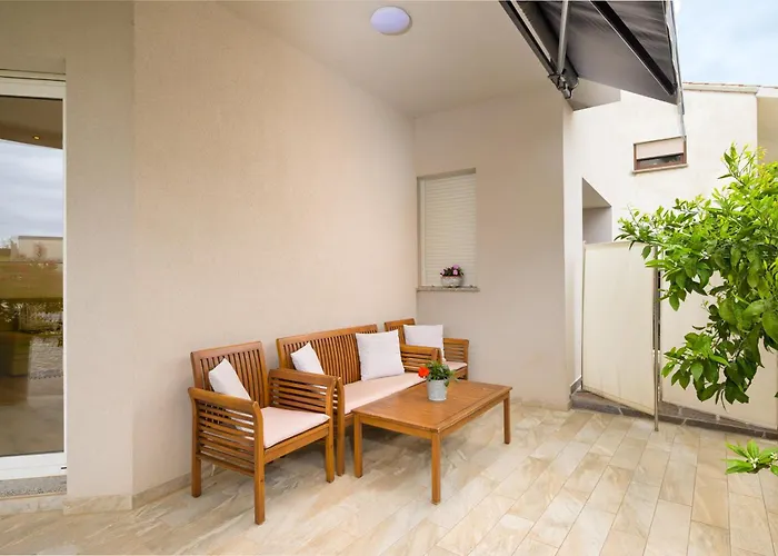 Apartment Tika Pula